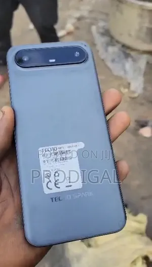 Tecno Spark Slim 256 GB Black