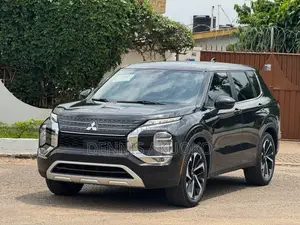 Mitsubishi Outlander SE 2022 Black