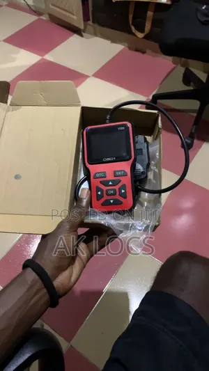 Car Diagnosising Tool (OBD II)