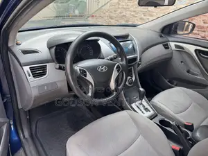 Hyundai Elantra 2012 Blue