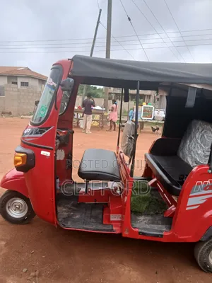 Piaggio 2026 Red