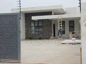 3bdrm House in Ea Properties, School Junction for sale