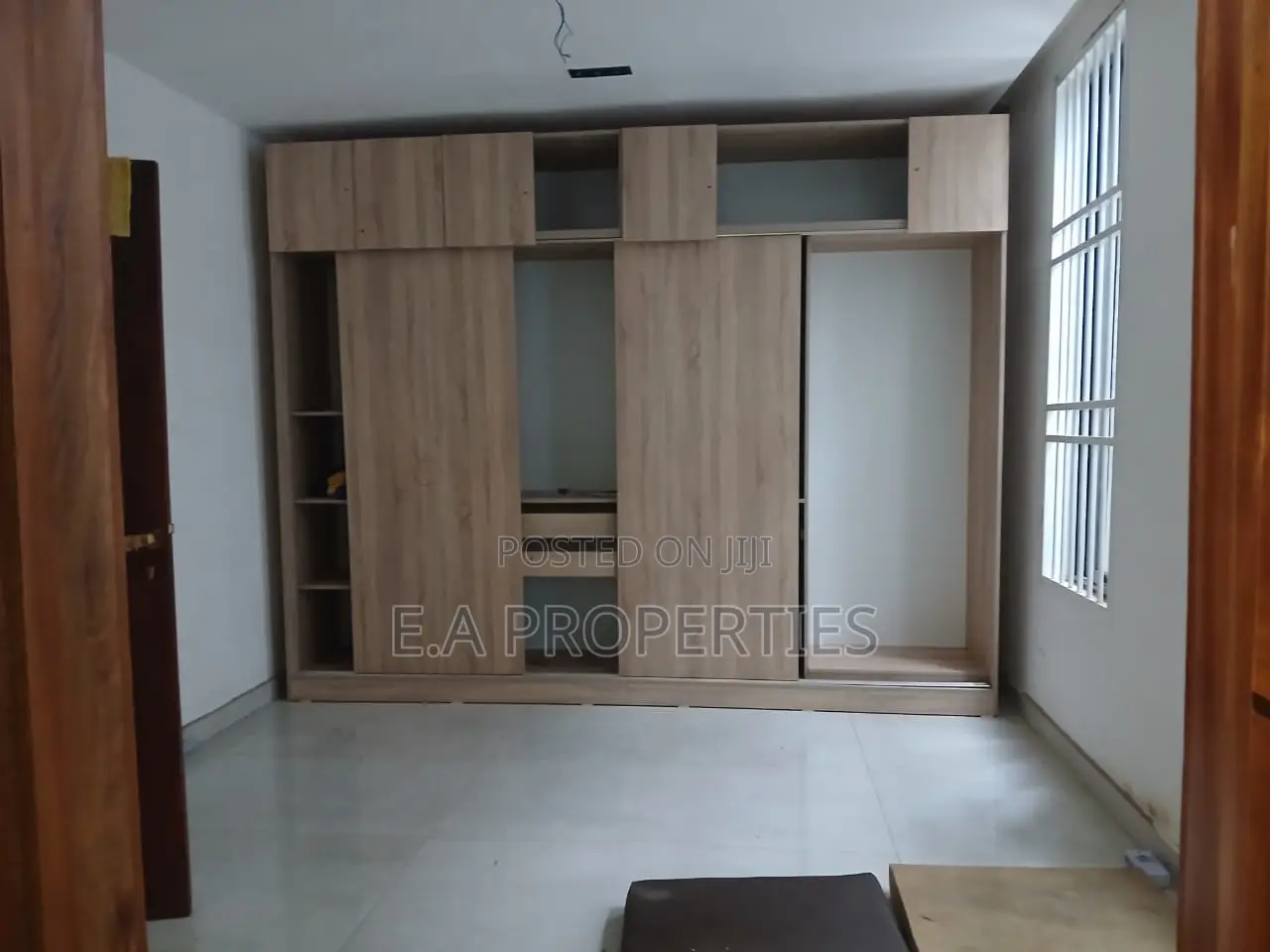 3bdrm House in Ea Properties, School Junction for sale