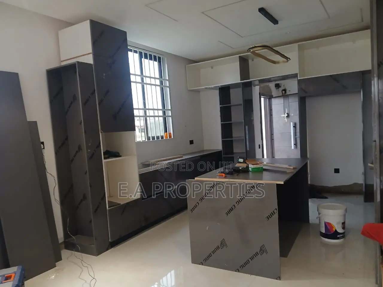 3bdrm House in Ea Properties, School Junction for sale