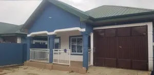 4bdrm House in Pokuase for sale