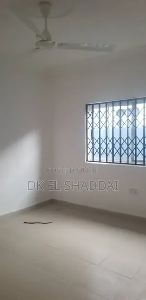 4bdrm House in Pokuase for sale