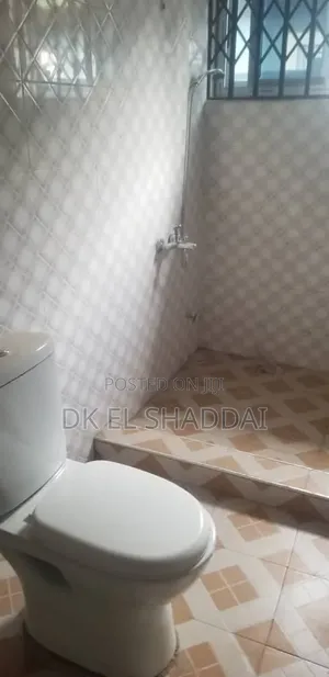4bdrm House in Pokuase for sale