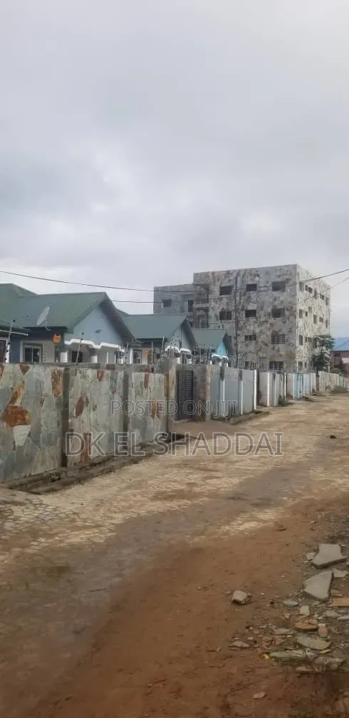 4bdrm House in Pokuase for sale