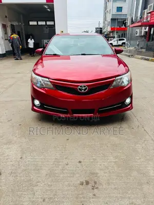 Toyota Camry SE 4dr Sedan (2.5L 4cyl 6A) 2014 Red