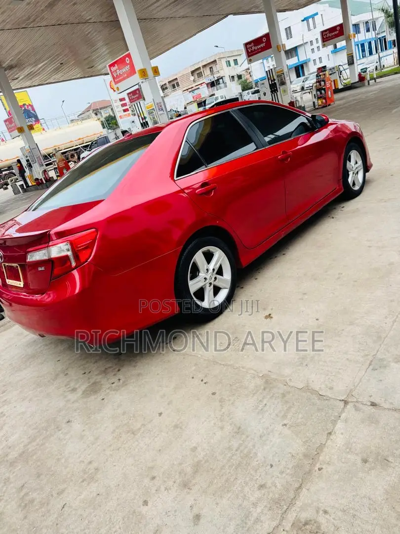 Toyota Camry SE 4dr Sedan (2.5L 4cyl 6A) 2014 Red