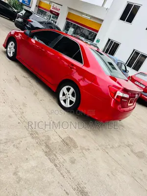 Toyota Camry SE 4dr Sedan (2.5L 4cyl 6A) 2014 Red