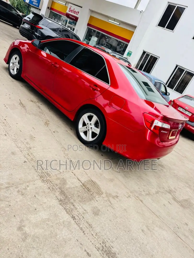 Toyota Camry SE 4dr Sedan (2.5L 4cyl 6A) 2014 Red