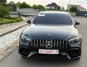 Mercedes-Benz E300 4Matic AWD Sedan (2.0L 4cyl 9A) 2017 Black