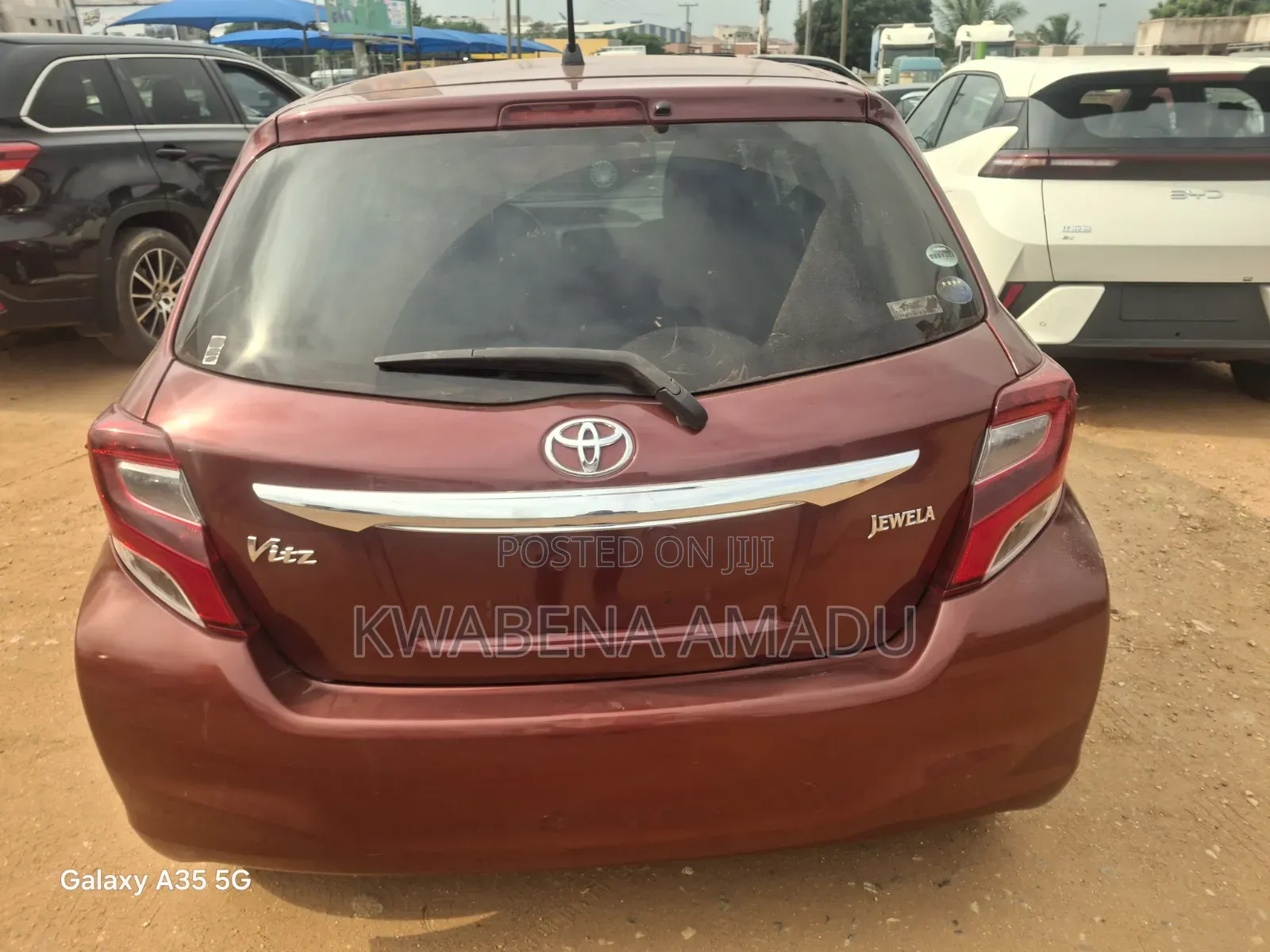 Toyota Vitz 2015 Red