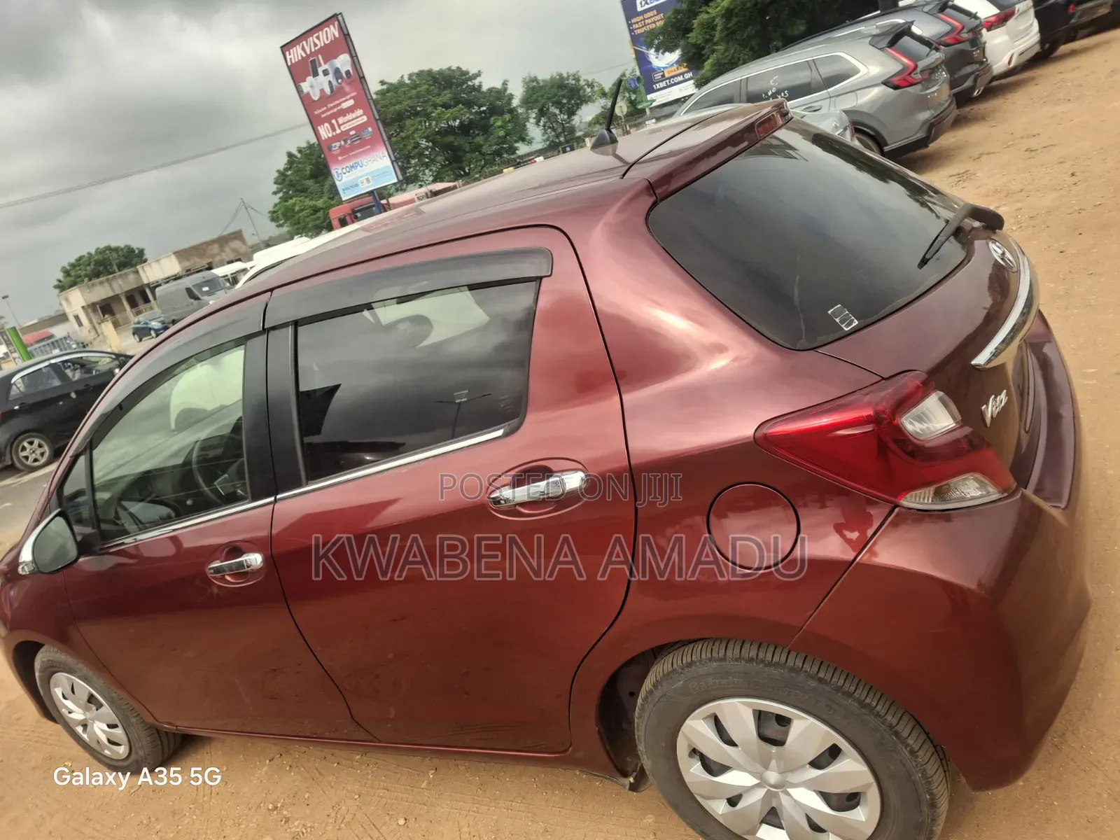 Toyota Vitz 2015 Red