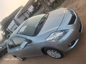 Toyota Belta 2010 Blue