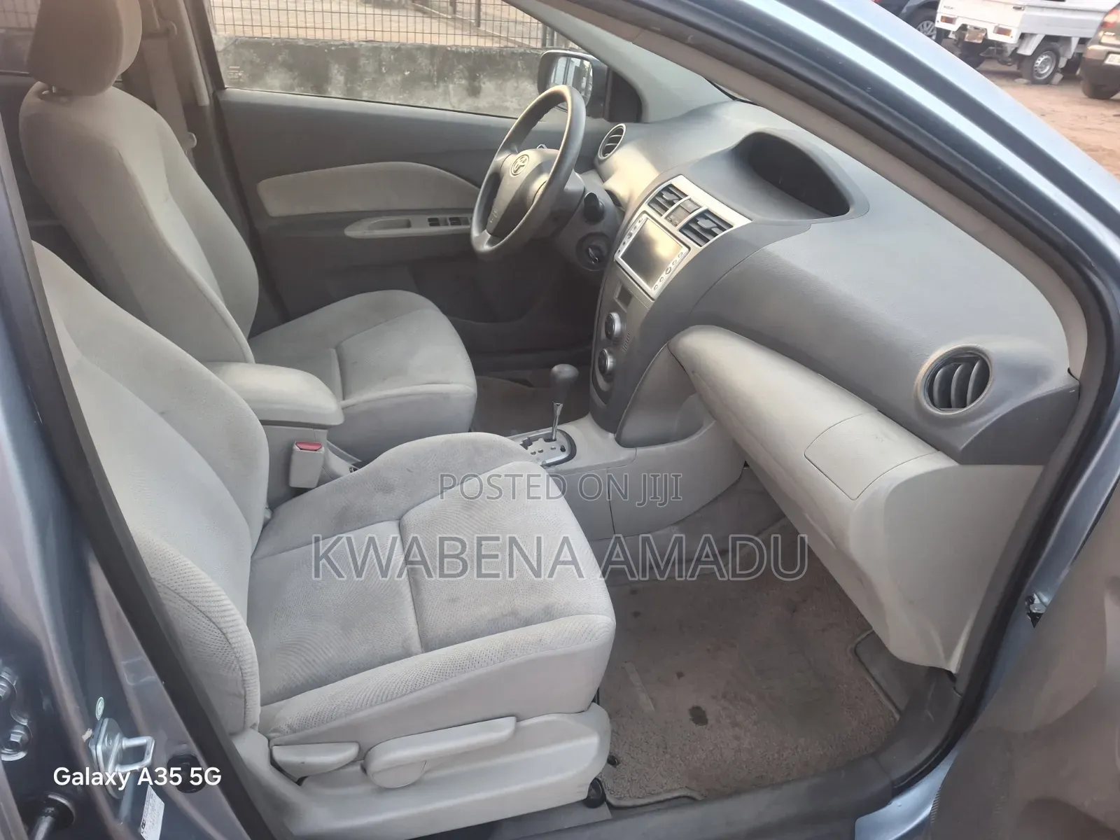 Toyota Belta 2010 Blue