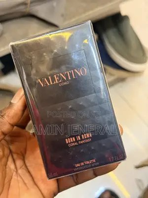 Valentino Born in Roma Coral Fantasy