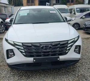 Hyundai Tucson 2021 White