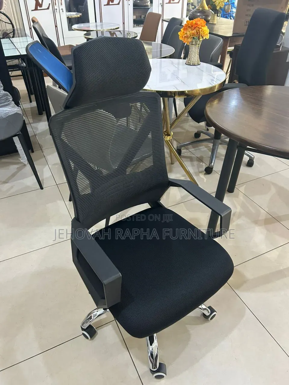 Swivel Chair With Head and Arm Rest