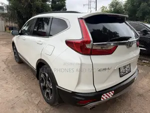 Honda CR-V Touring AWD 2018 White