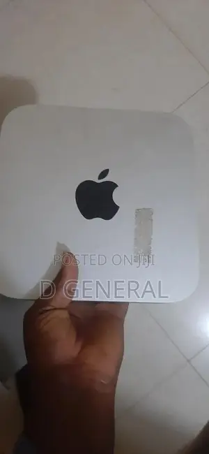 Desktop Computer Apple Mac Mini 8GB Intel Core i5 SSD 500GB