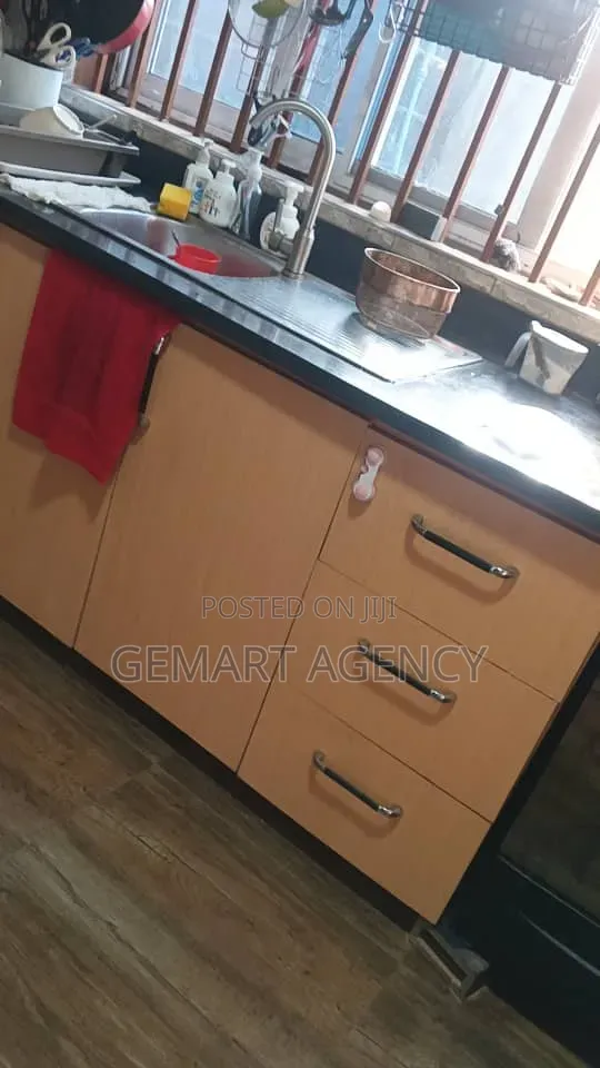 4bdrm House in Madina, Ga East Municipal for sale
