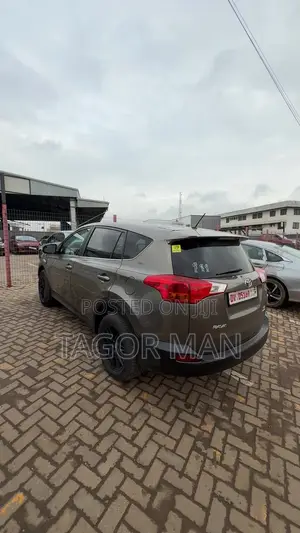 Toyota RAV4 2015 Brown