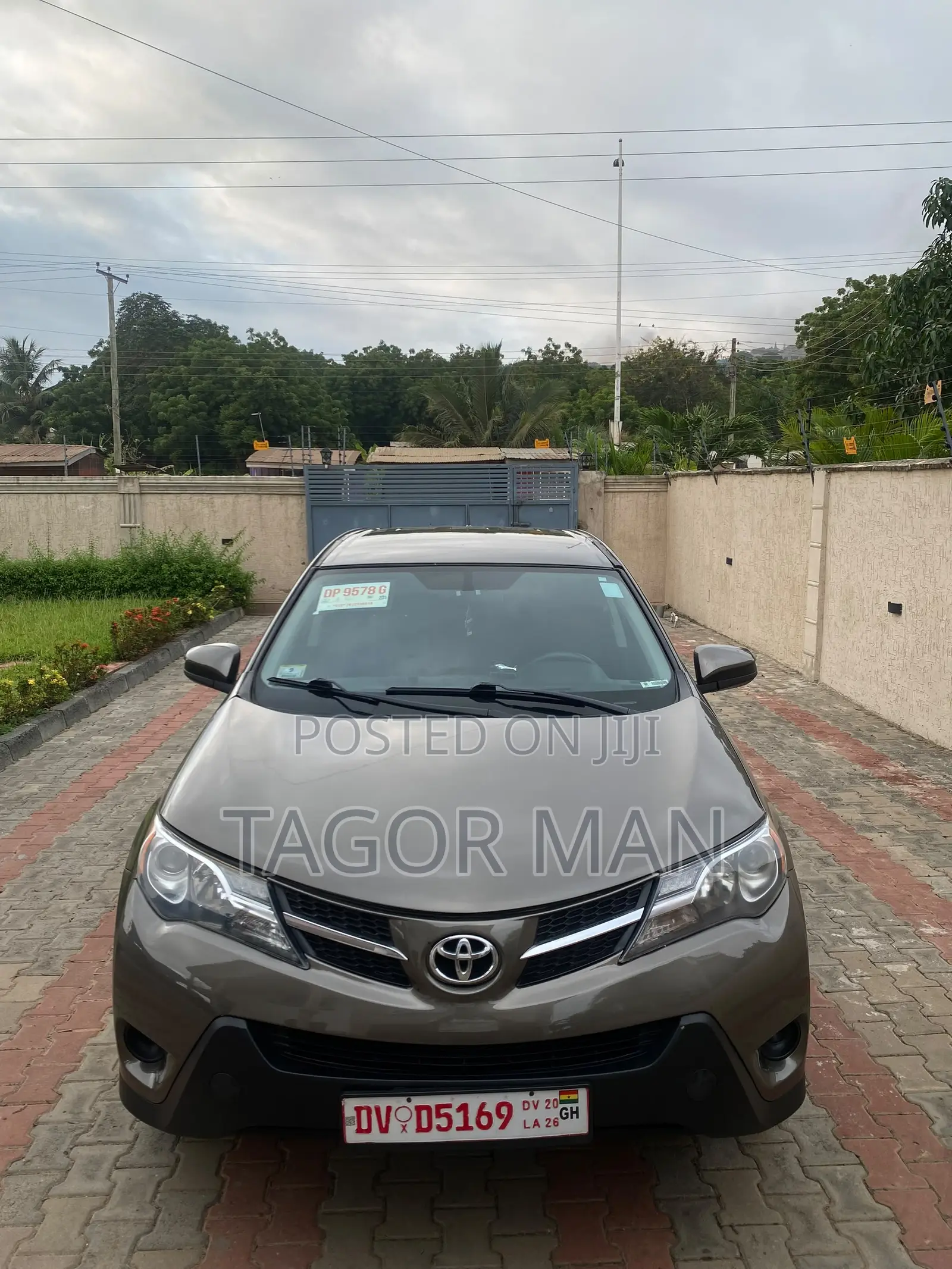 Toyota RAV4 2015 Brown