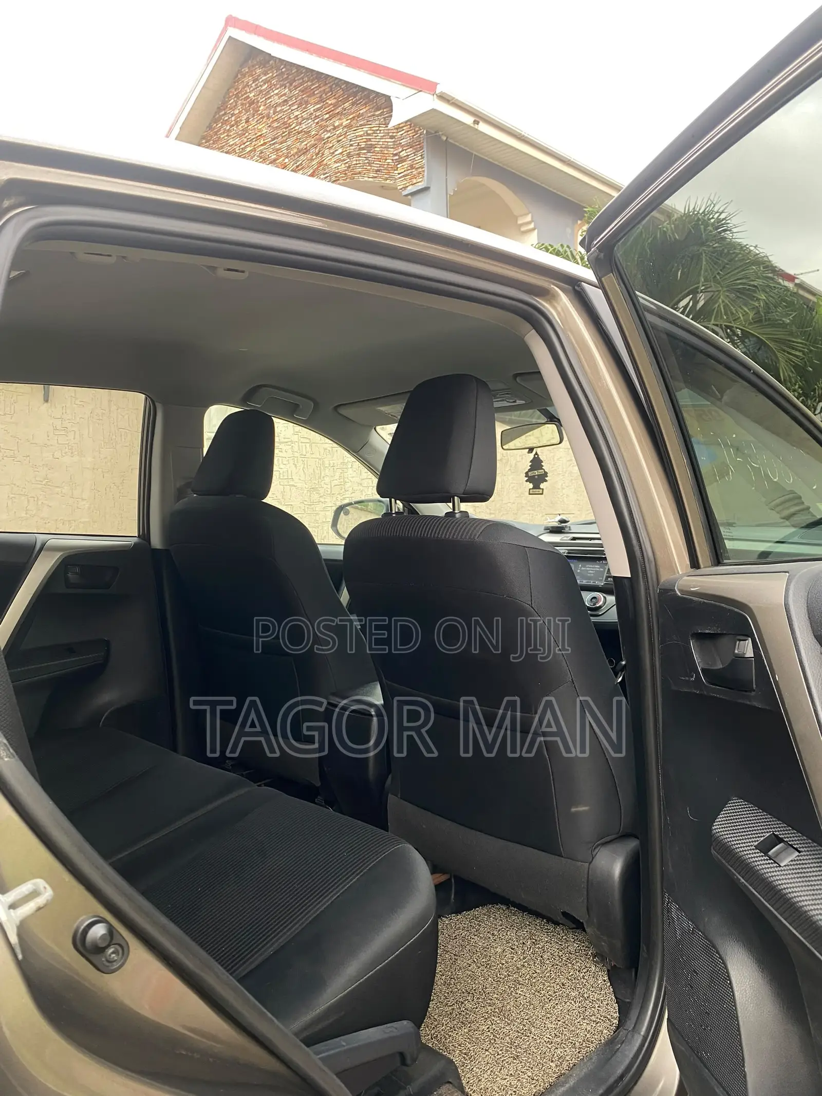 Toyota RAV4 2015 Brown