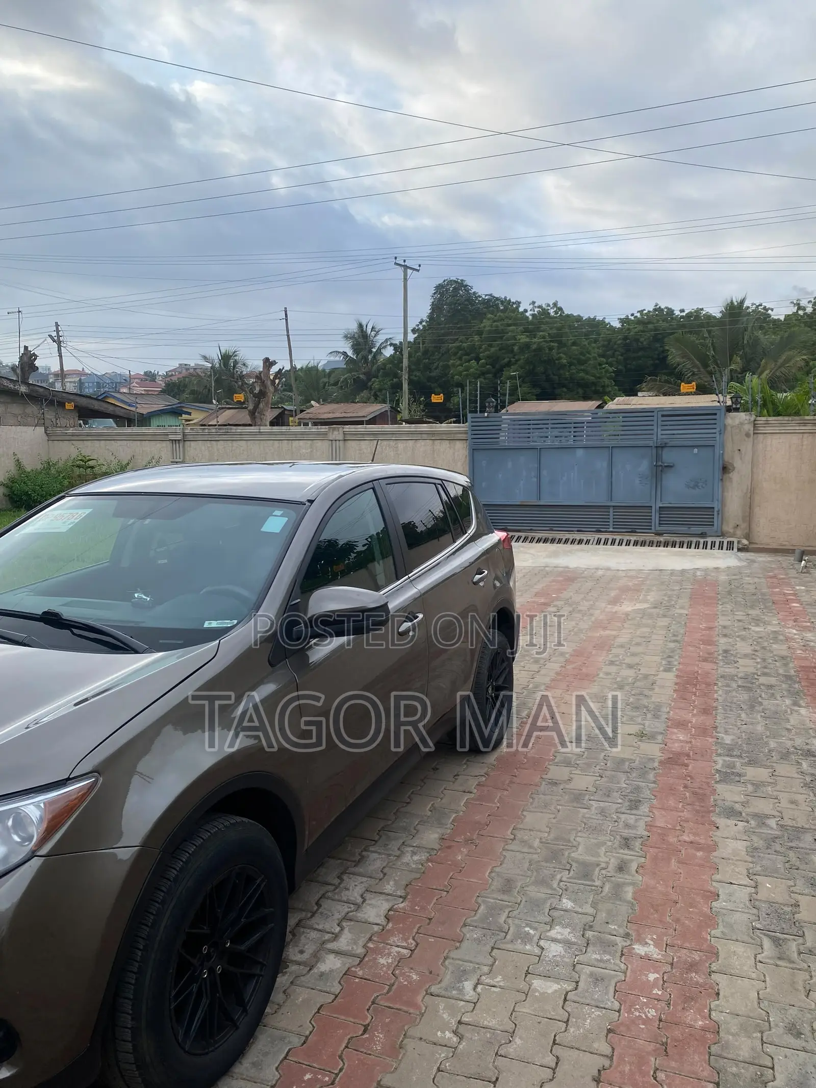 Toyota RAV4 2015 Brown