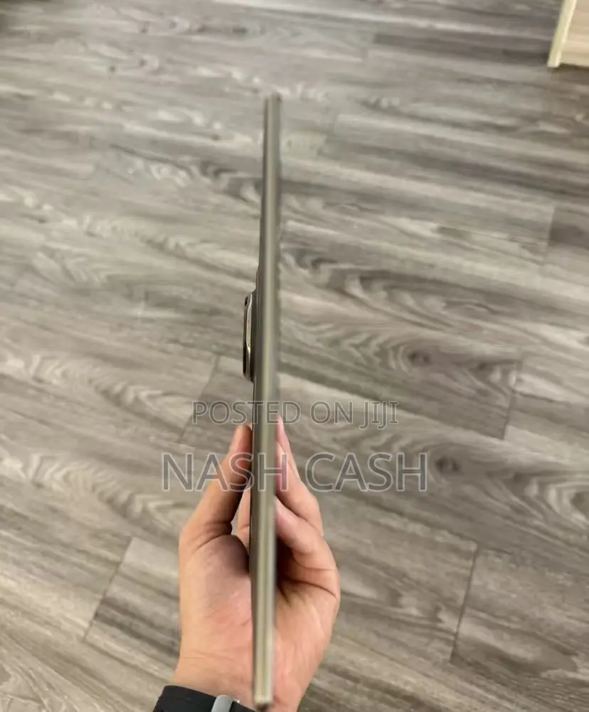 Huawei Mate XT Ultimate Design 1 TB Black