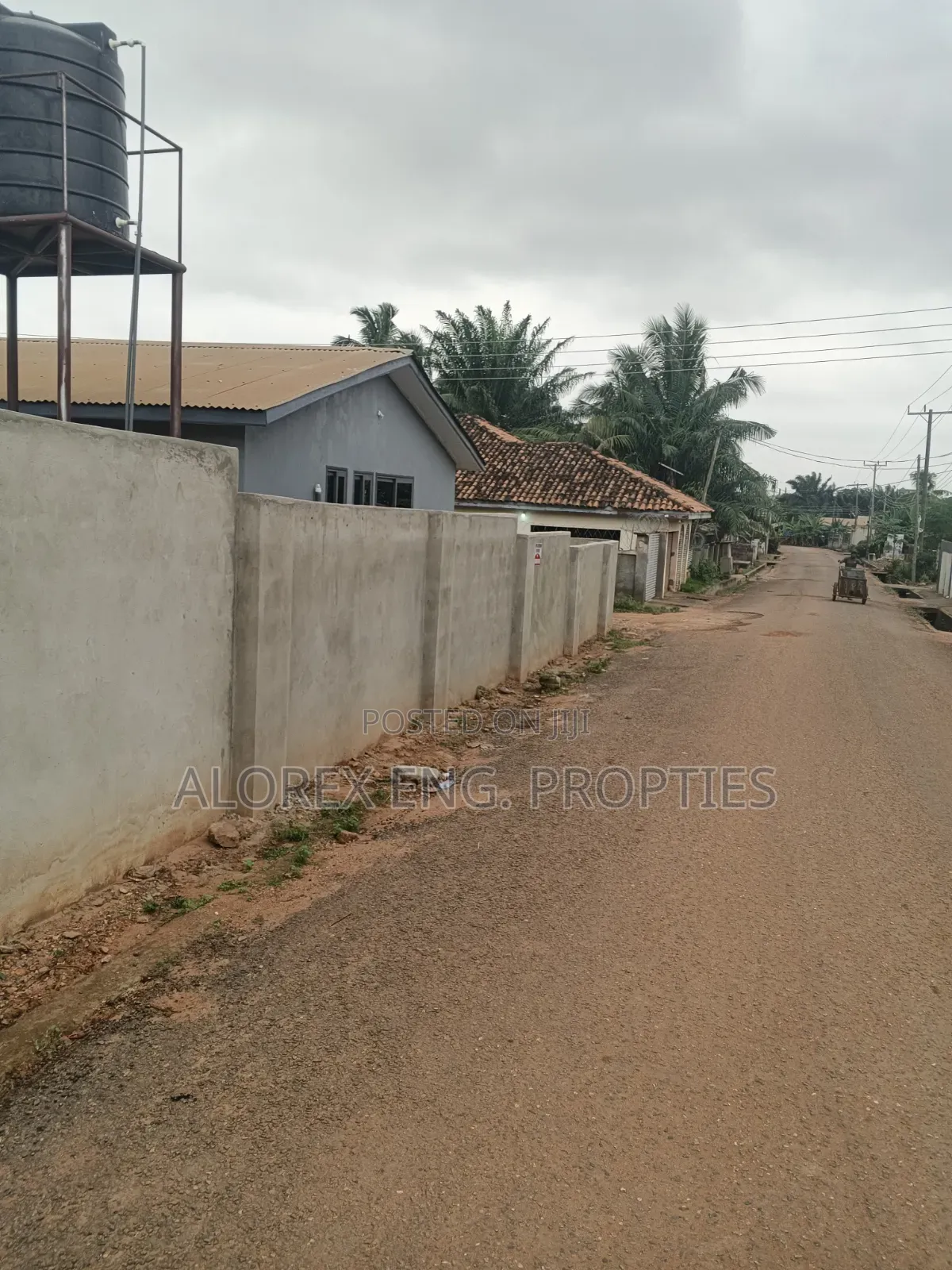 2bdrm House in Self Compound, Danfa for rent