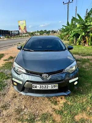 Toyota Corolla LE 4dr Sedan (1.8L 4cyl CVT) 2015 Gray