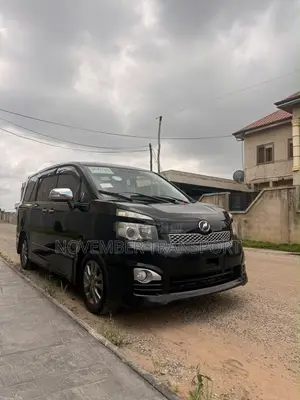 Toyota Voxy ZS Kirameki II 2WD 8-Seater 2011 Black