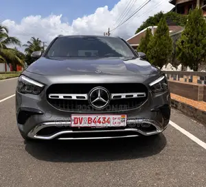 New Mercedes-Benz GLA-Class 2025 Gray