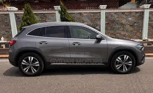 New Mercedes-Benz GLA-Class 2025 Gray