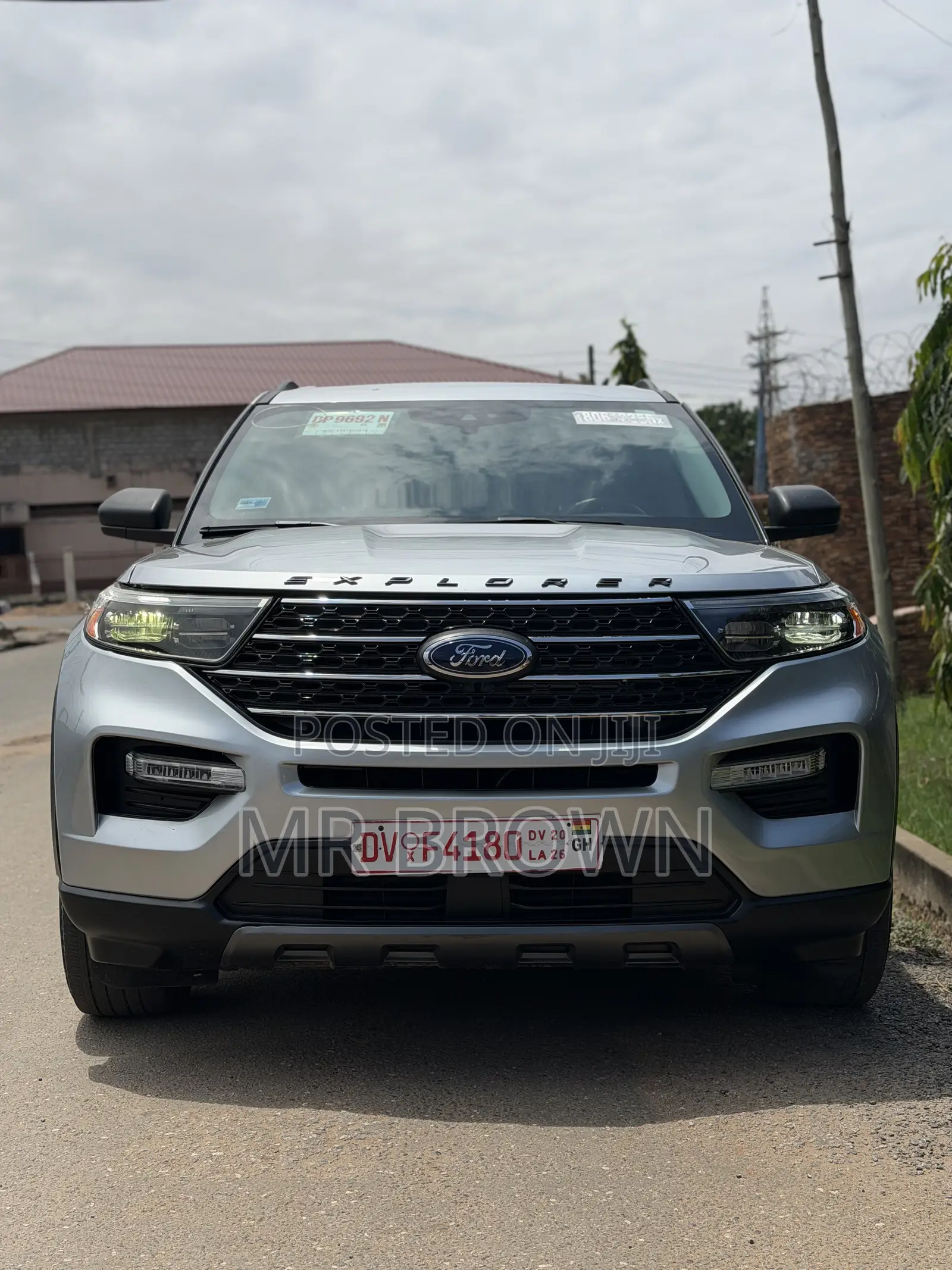 Ford Explorer XLT 2022 Silver