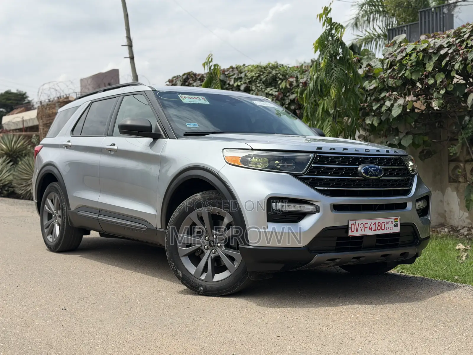 Ford Explorer XLT 2022 Silver