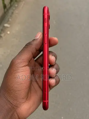Apple iPhone 11 64 GB Red