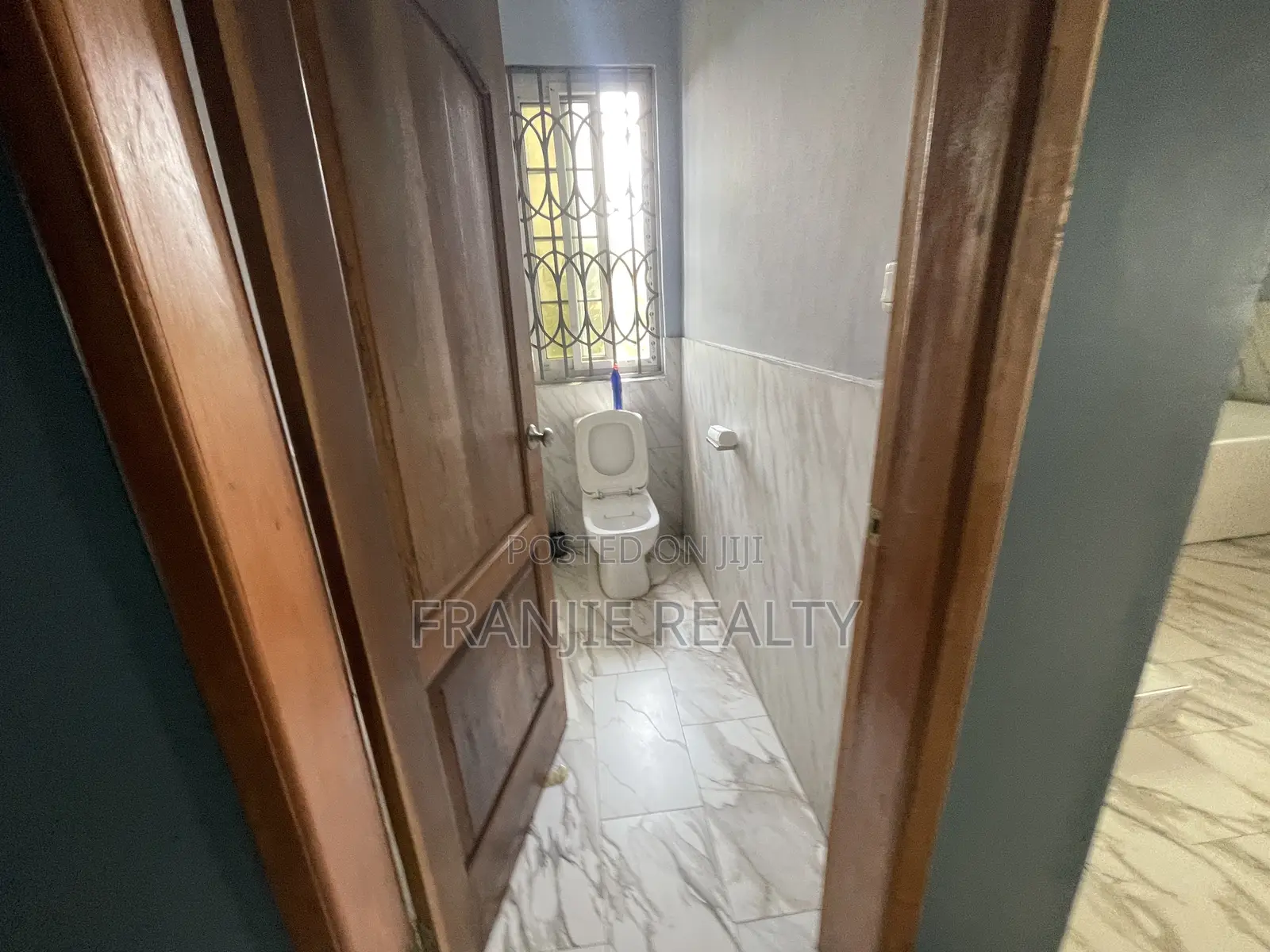 Furnished 6bdrm House in Franjie Realty, Kasoa for sale