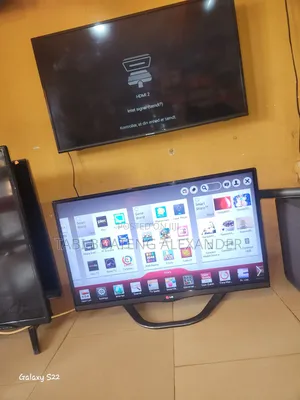 LG 32 Nches Frameless Smart TV