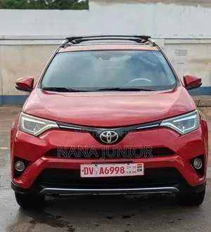 Toyota RAV4 XLE AWD (2.5L 4cyl 6A) 2017 Red