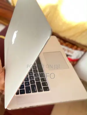 Laptop Apple MacBook Pro 2016 16GB Intel Core i7 SSD 512GB