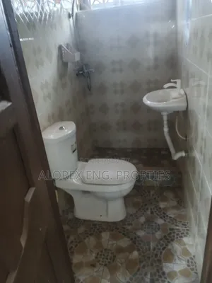 2bdrm Apartment in Amanfro, Castle Gate, Frafraha for rent