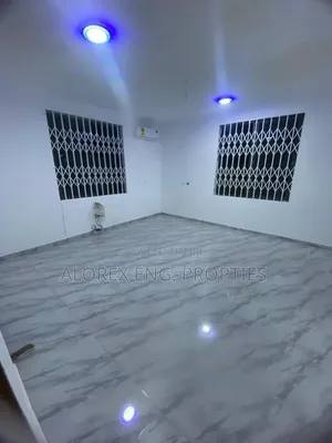 2bdrm Apartment in Amanfro, Castle Gate, Frafraha for rent