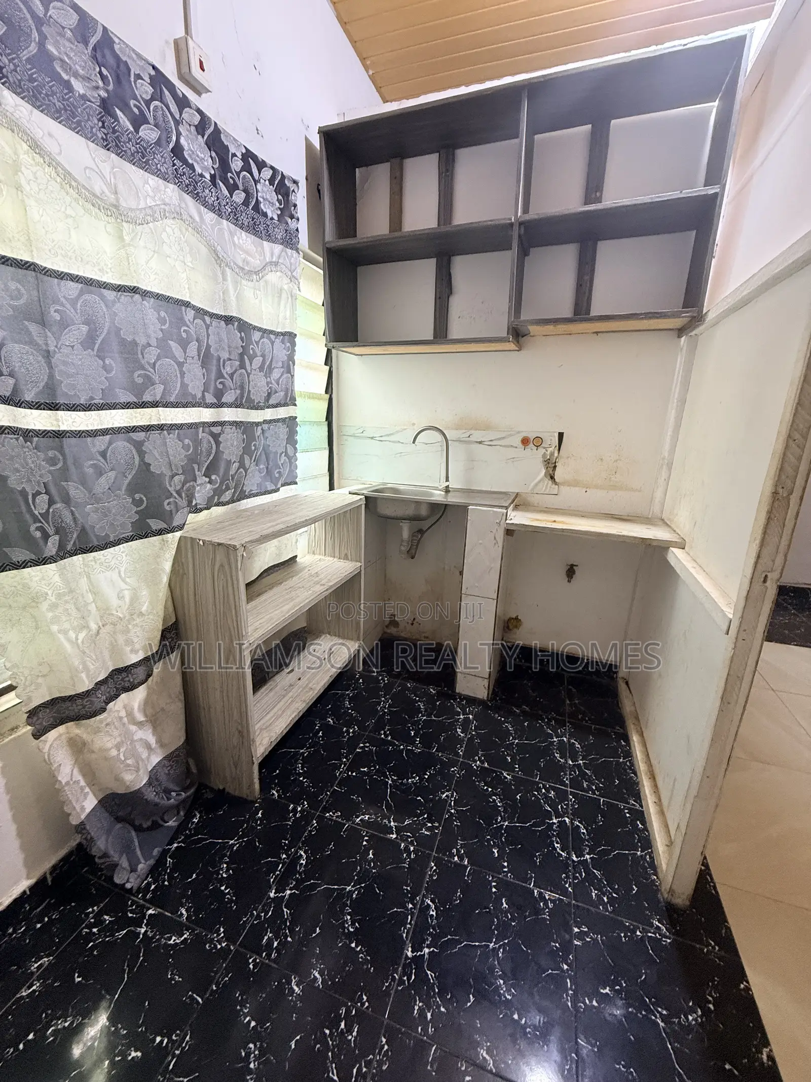 1bdrm Apartment in Spintex Main Road for rent