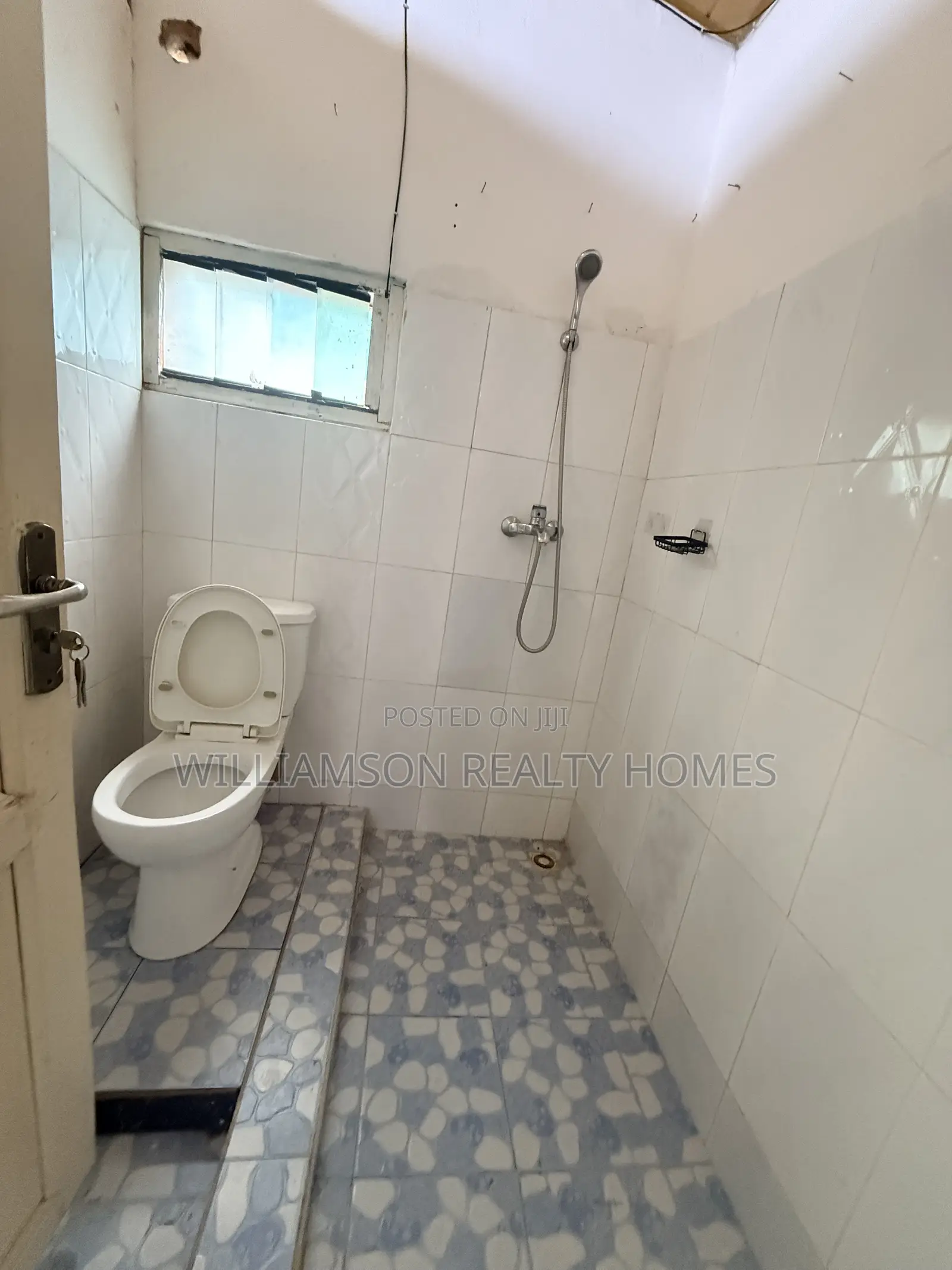 1bdrm Apartment in Spintex Main Road for rent