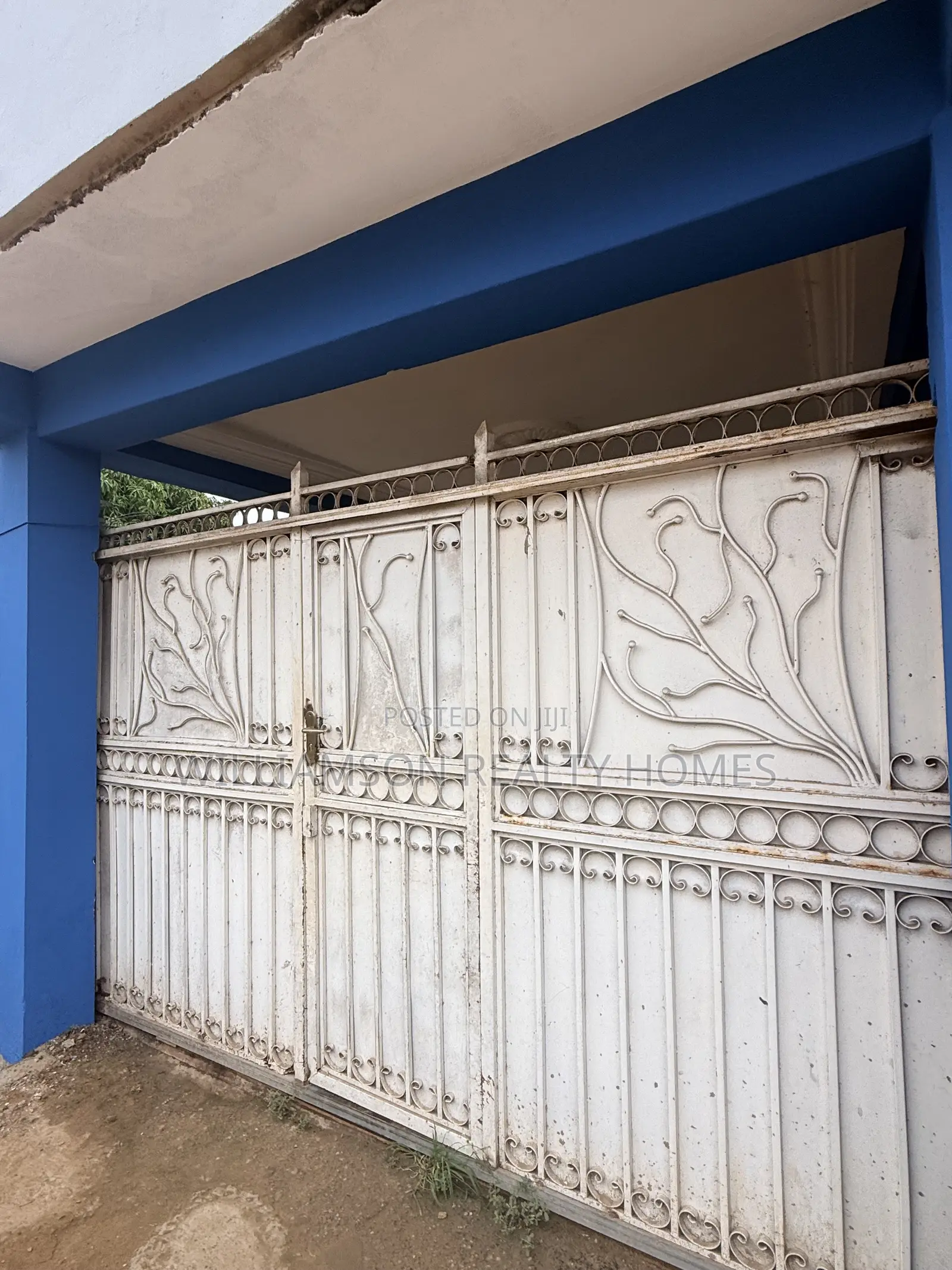 1bdrm Apartment in Spintex Main Road for rent