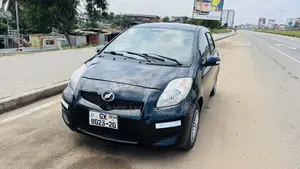 Toyota Vitz 1.5 FWD 3dr 2010 Black